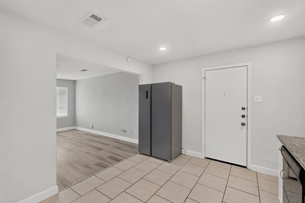 5573 Burton Avenue Property Photo 12