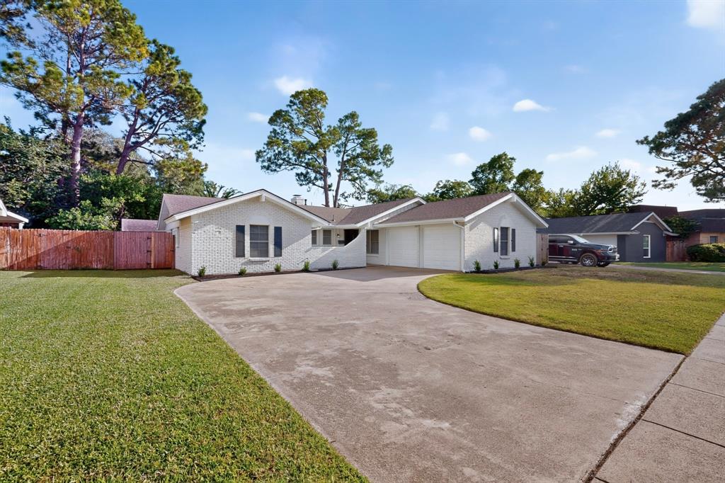 6608 Gary Lane Property Photo 3