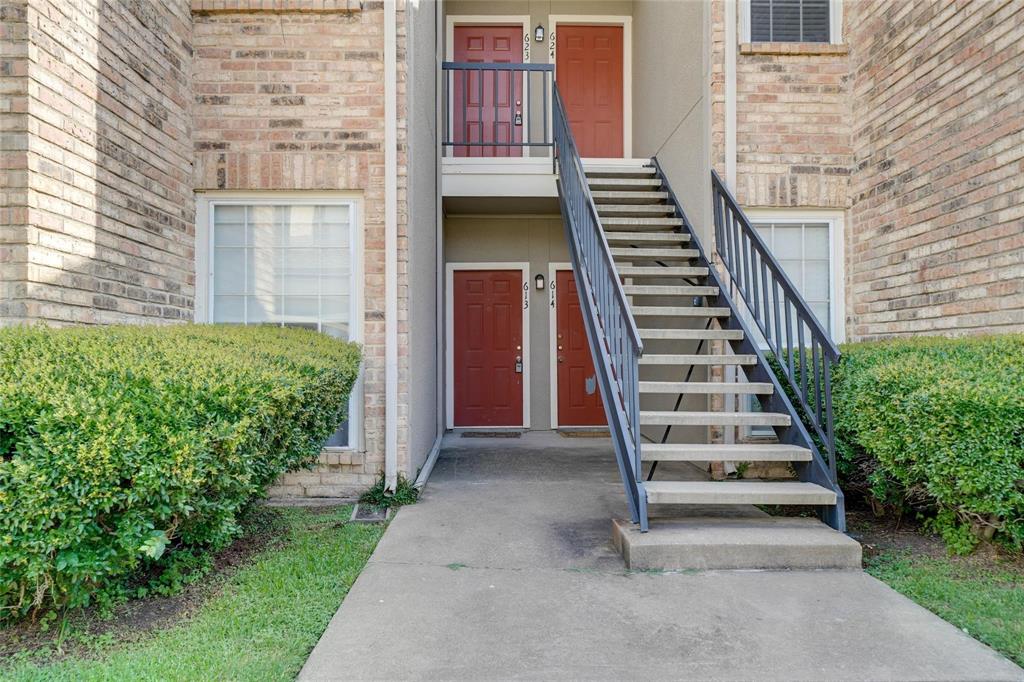 1700 Amelia Court 613 Property Photo 2