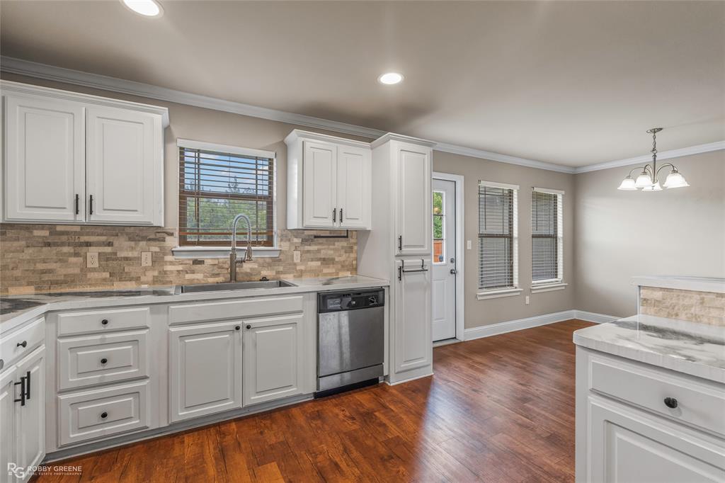 520 Big Red Circle Property Photo 8