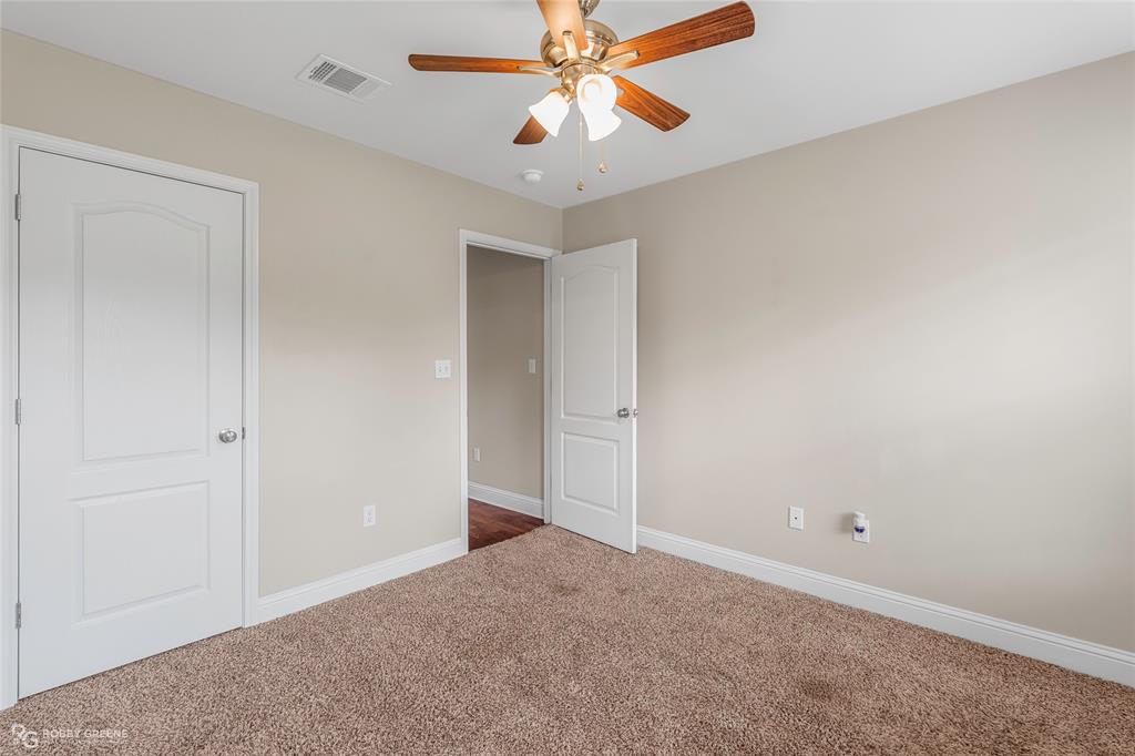 520 Big Red Circle Property Photo 18