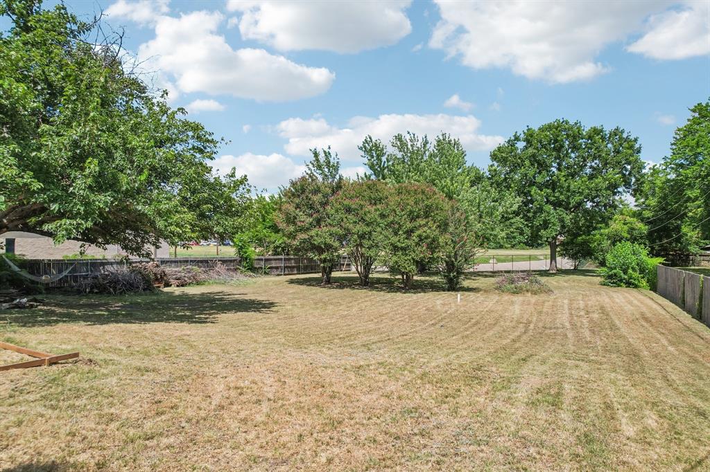 1224 Trailwood Drive Property Photo 37