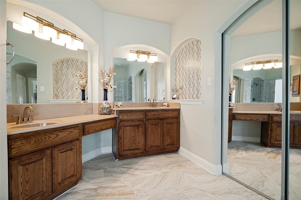 1724 Teakwood Drive Property Photo 13