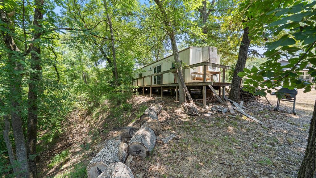 2205 Hickory Street Property Photo 3