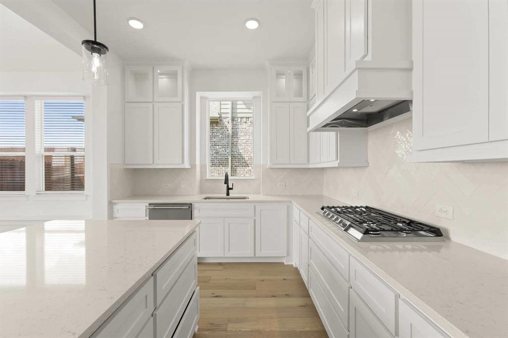 5313 Blue Cypress Drive Property Photo 1