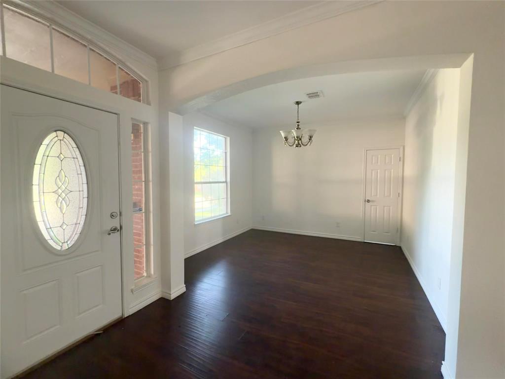 9101 Floyd Drive Property Photo 2