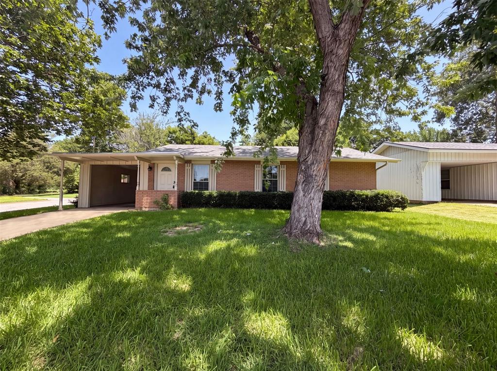 2549 Steven Drive Property Photo 1