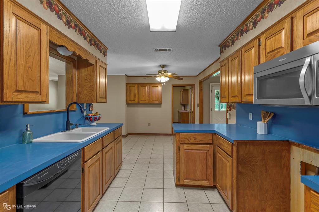 233 Allen Drive Property Photo 9
