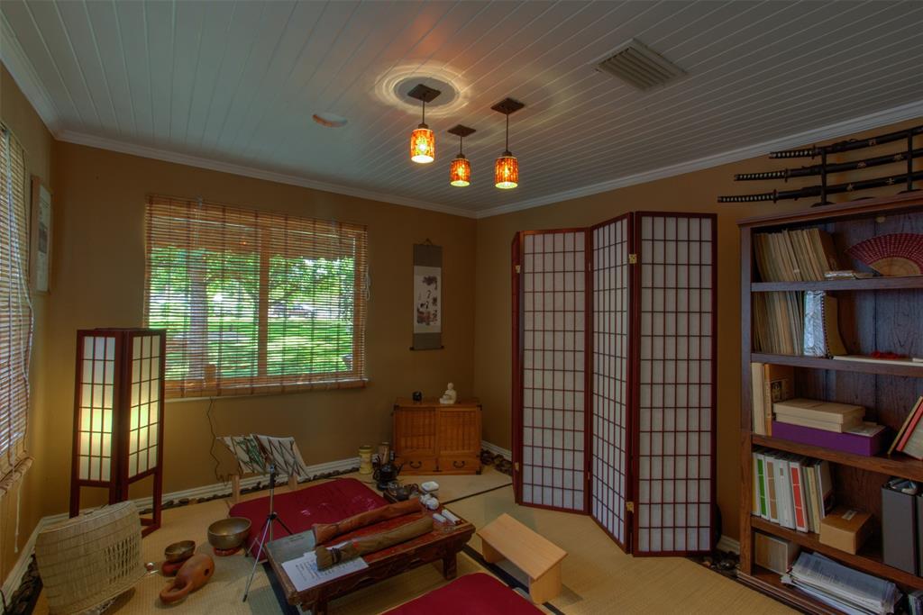 371 County Road 4874 Property Photo 7