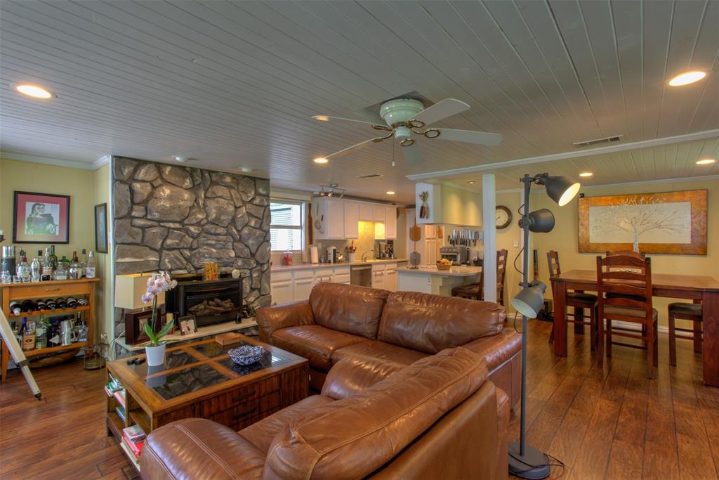 371 County Road 4874 Property Photo 17