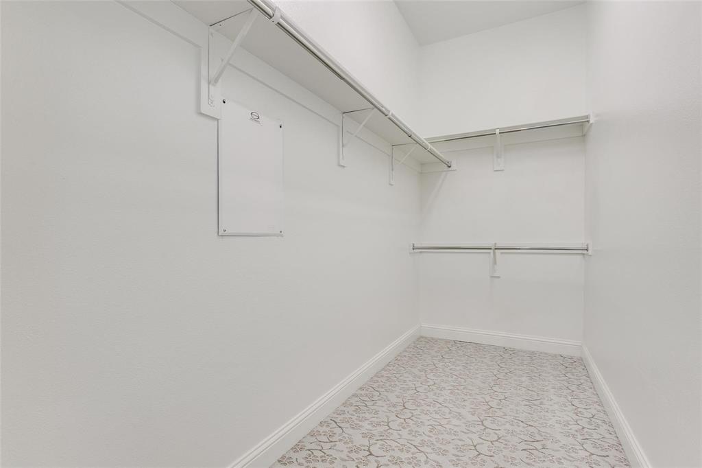 869 Rohan Drive Property Photo 15