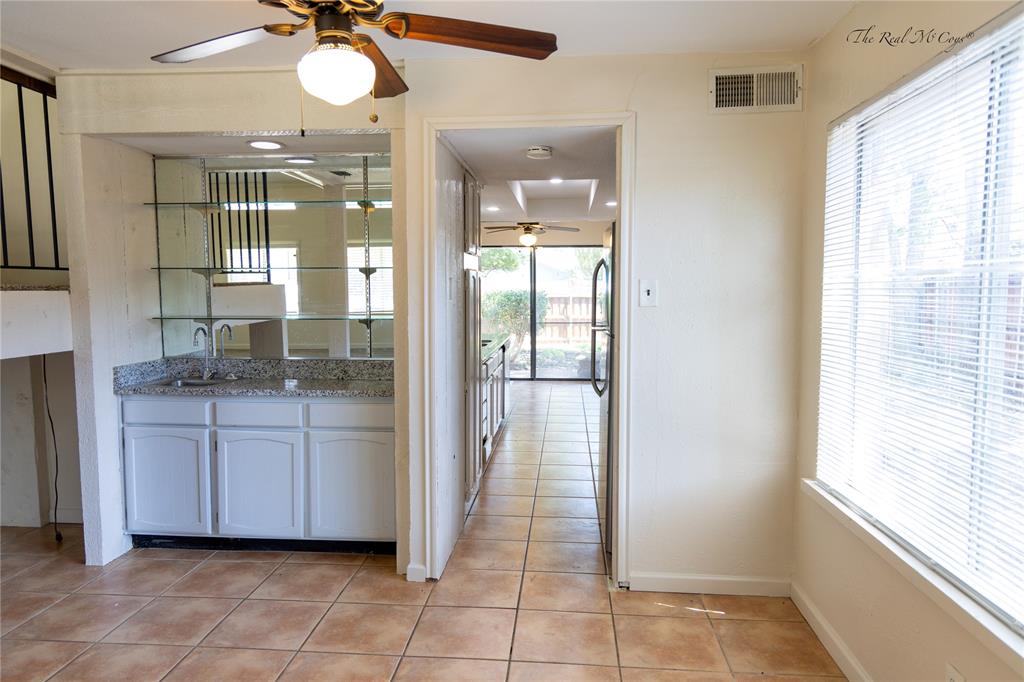 3101 Raintree Drive Property Photo 4