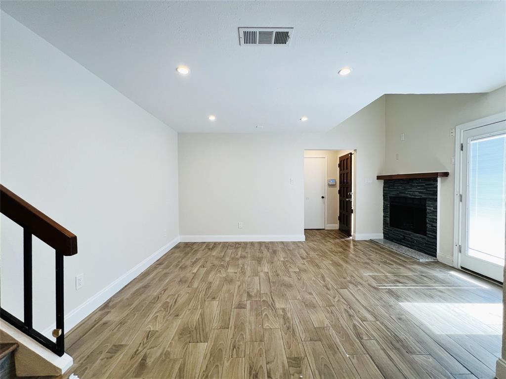 4220 Madera Road Property Photo 4