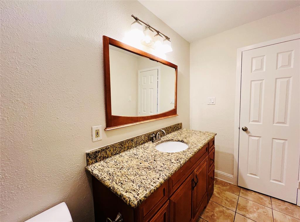 4220 Madera Road Property Photo 18