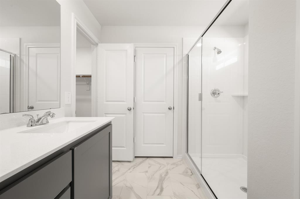 404 Comanche Drive Property Photo 11