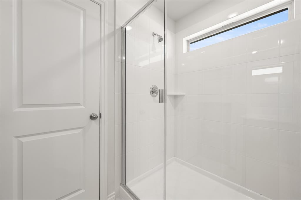 404 Comanche Drive Property Photo 12