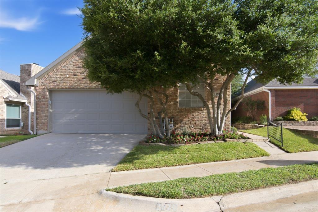 2929 Everest Drive Property Photo 1
