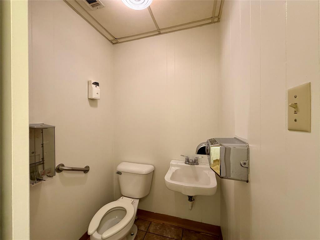 606 S Seven Points Boulevard 7 Property Photo 29