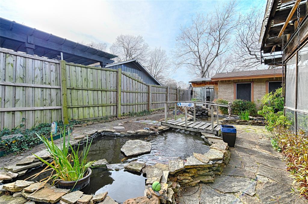 112 Cloudcrest Drive Property Photo 25