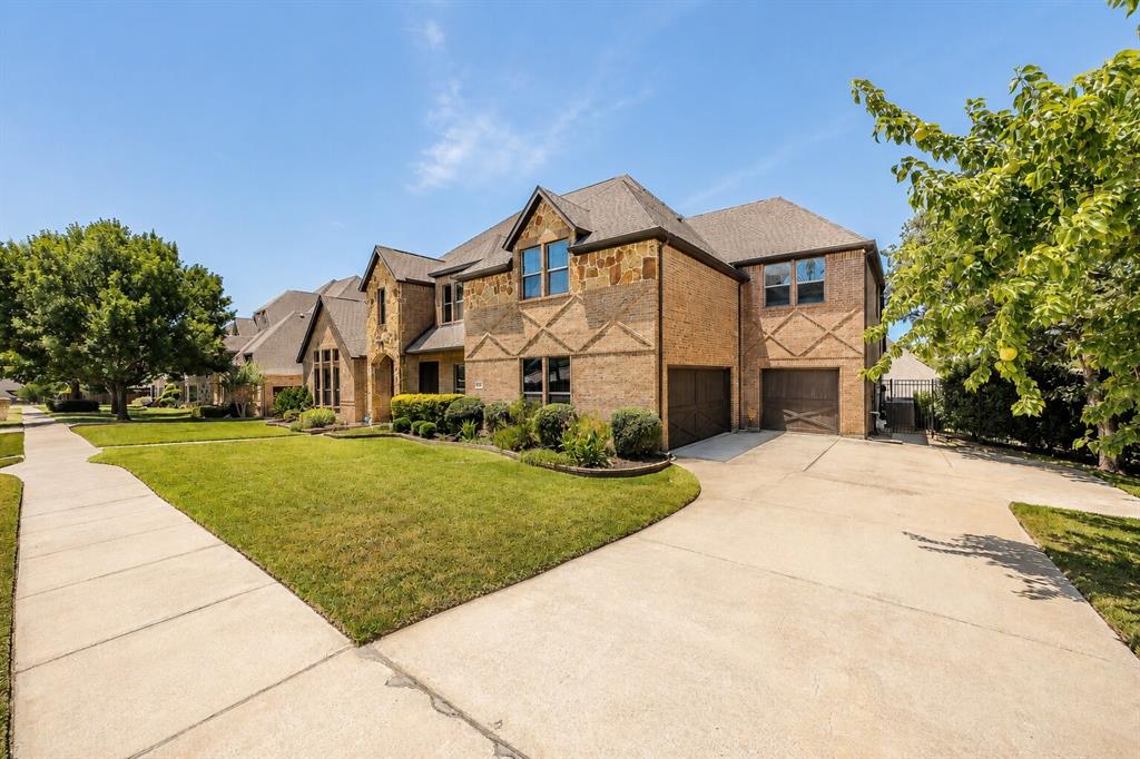 812 Cross Timbers Drive Property Photo 2