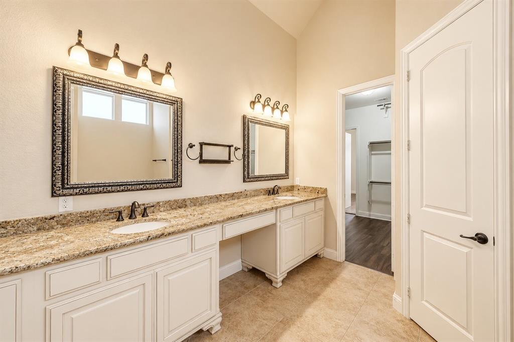 812 Cross Timbers Drive Property Photo 19