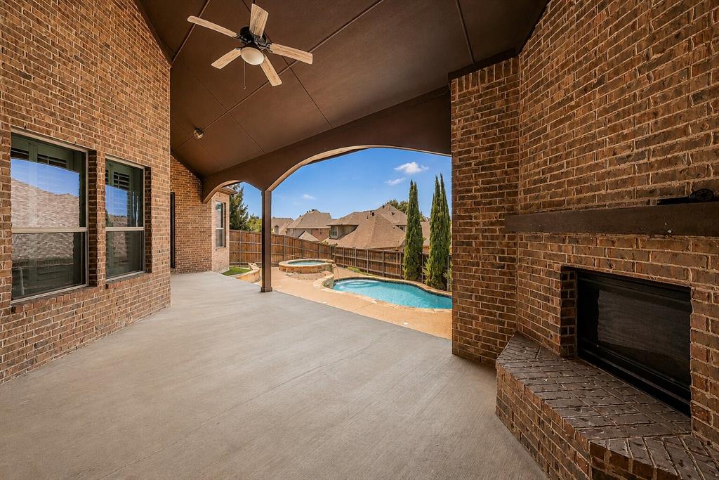 812 Cross Timbers Drive Property Photo 33