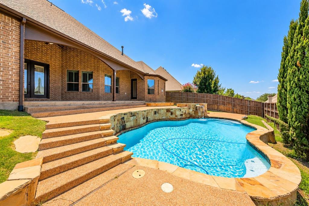 812 Cross Timbers Drive Property Photo 35