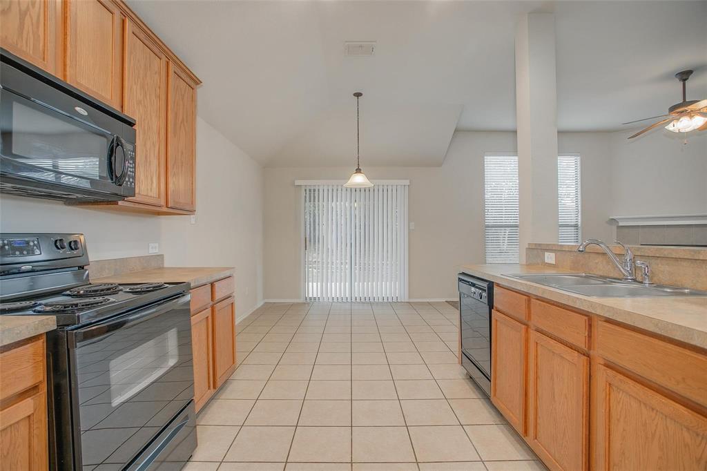 6000 Stirrup Iron Drive Property Photo 8