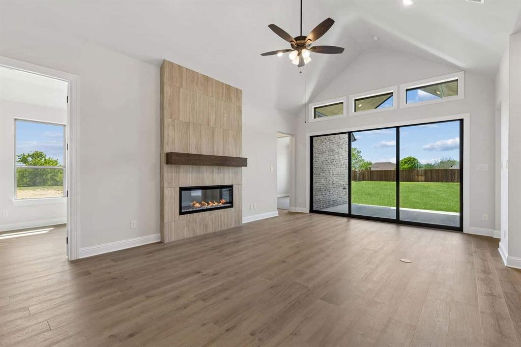 201 Cross Timbers Street Property Photo 5