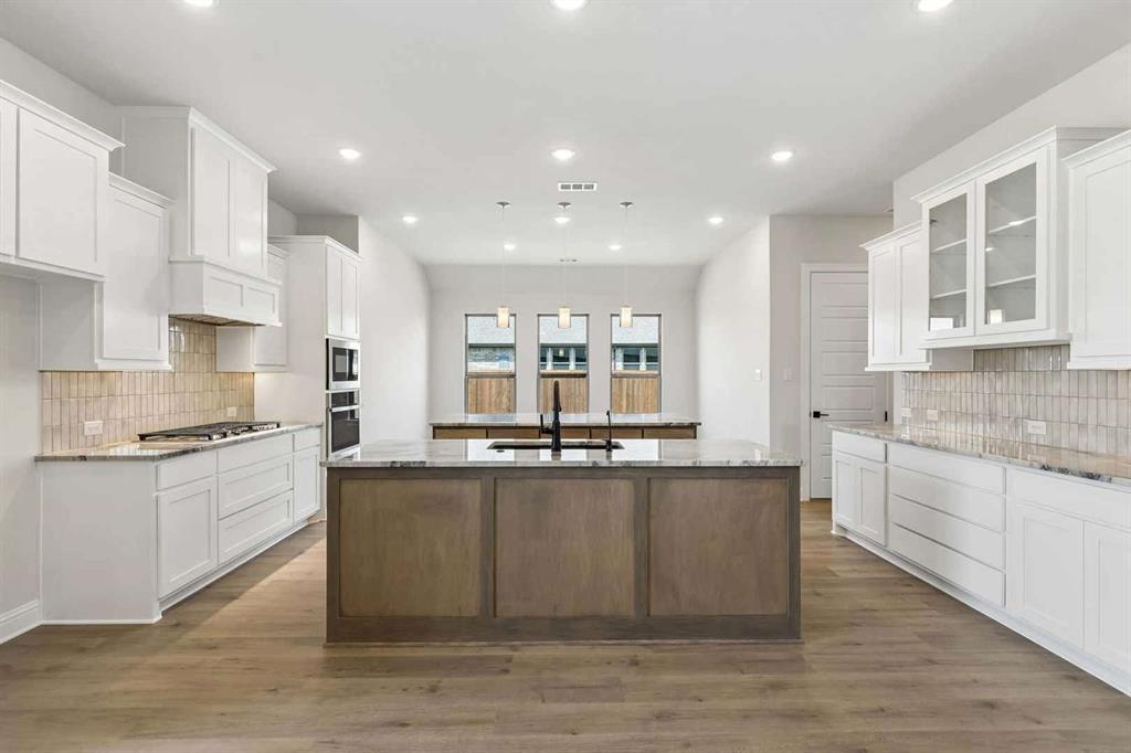 201 Cross Timbers Street Property Photo 7