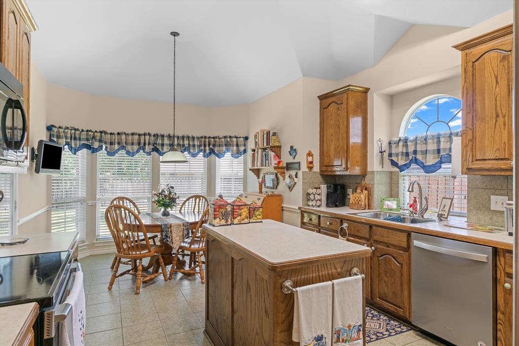 2114 Pecan Ridge Drive Property Photo 17
