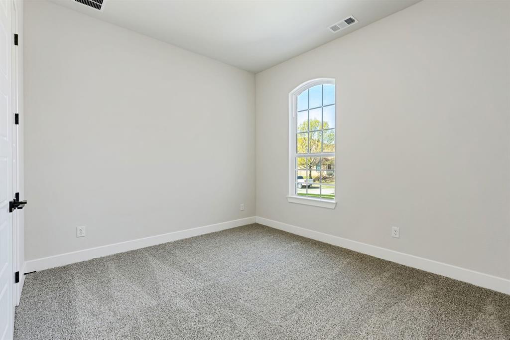 208 Bristol Lane Property Photo 23