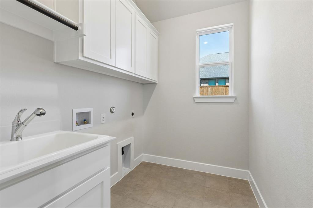 208 Bristol Lane Property Photo 25