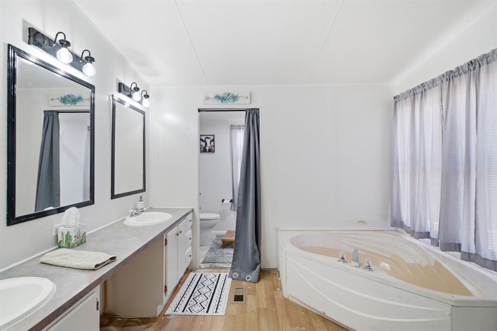 7237 Hayworth Highway Property Photo 11