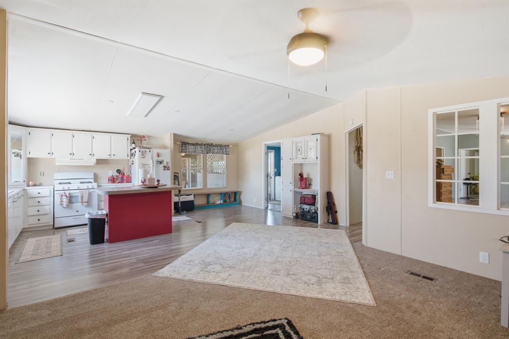 7237 Hayworth Highway Property Photo 18