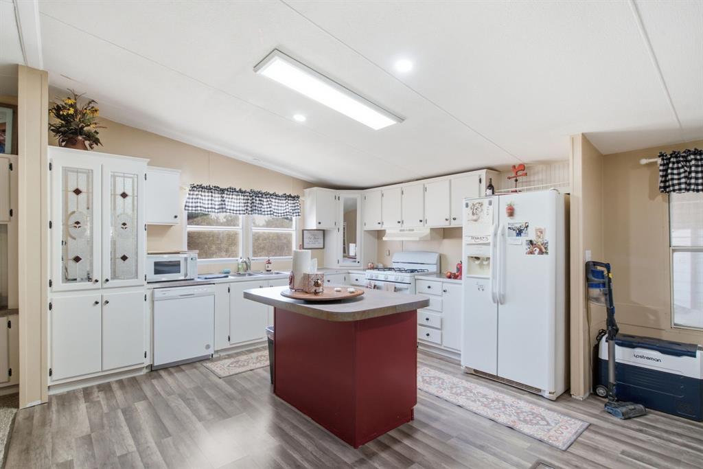 7237 Hayworth Highway Property Photo 19