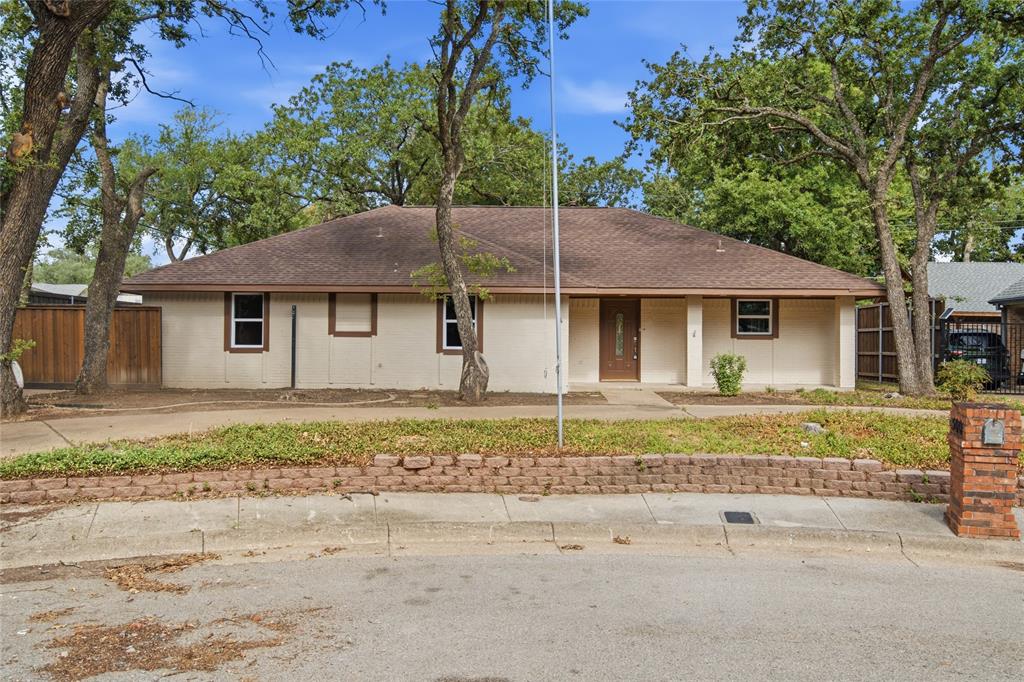 500 Bent Tree Court Property Photo 1