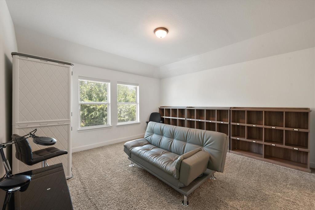 1308 Lacey Oak Drive Property Photo 25