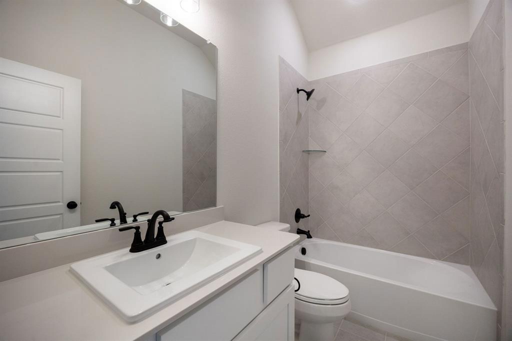 707 Cherry Bark Trail Property Photo 5