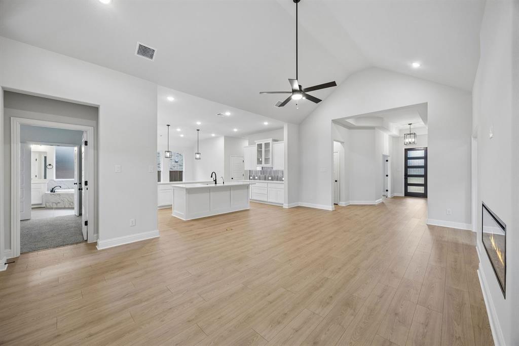 707 Cherry Bark Trail Property Photo 10