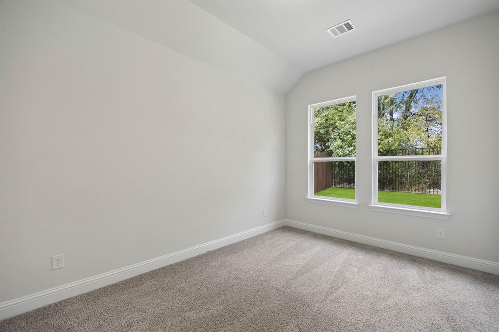 707 Cherry Bark Trail Property Photo 17