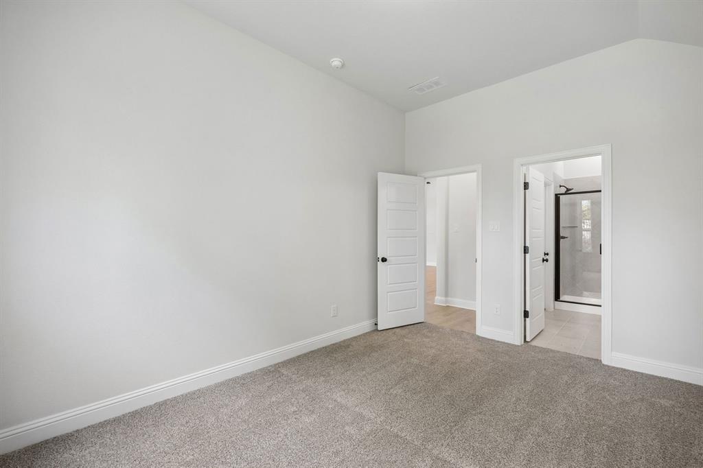 707 Cherry Bark Trail Property Photo 18