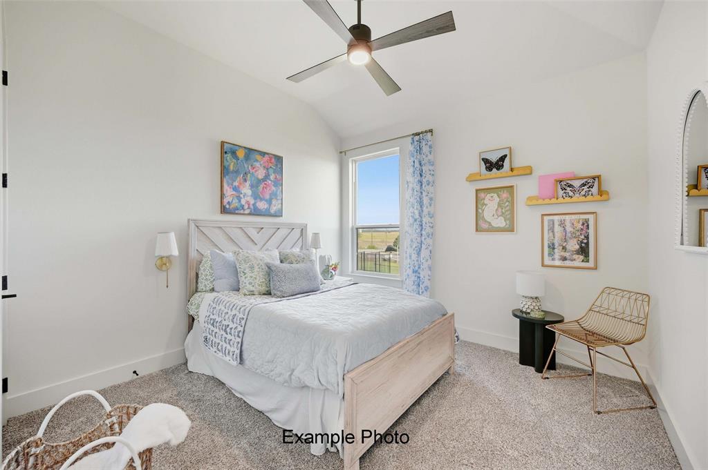 1033 Switchgrass Property Photo 4