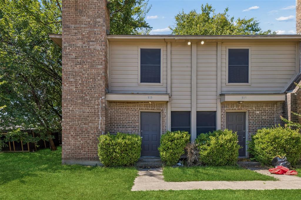 313 Cambridge Drive Property Photo 5
