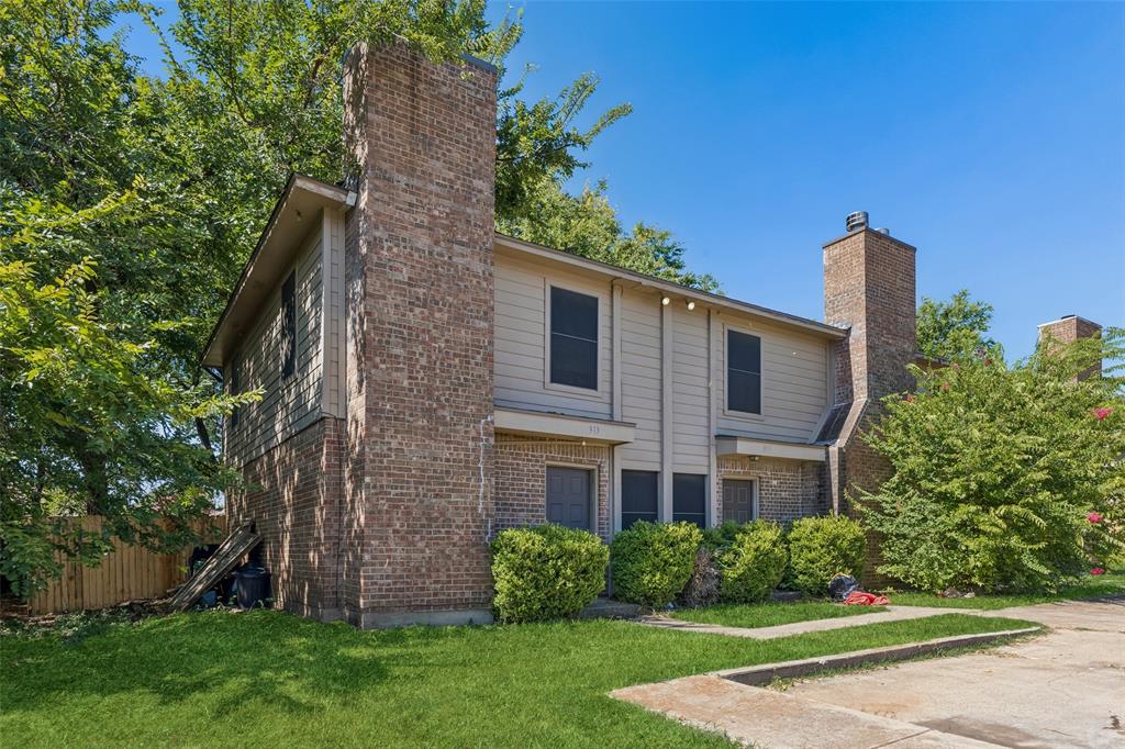 313 Cambridge Drive Property Photo 6