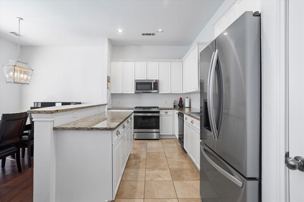6113 Portrush Drive Property Photo 12