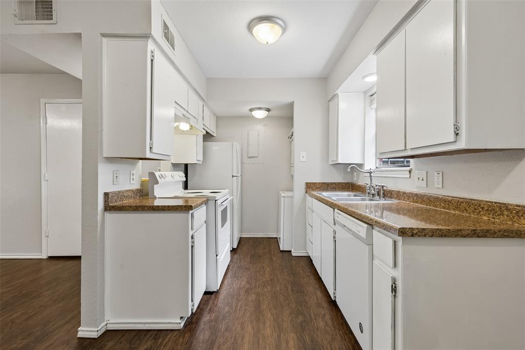 405 Cambridge Drive Property Photo 14