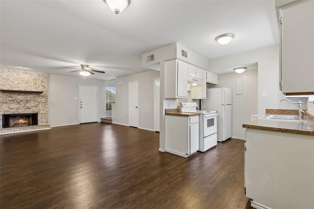 405 Cambridge Drive Property Photo 17