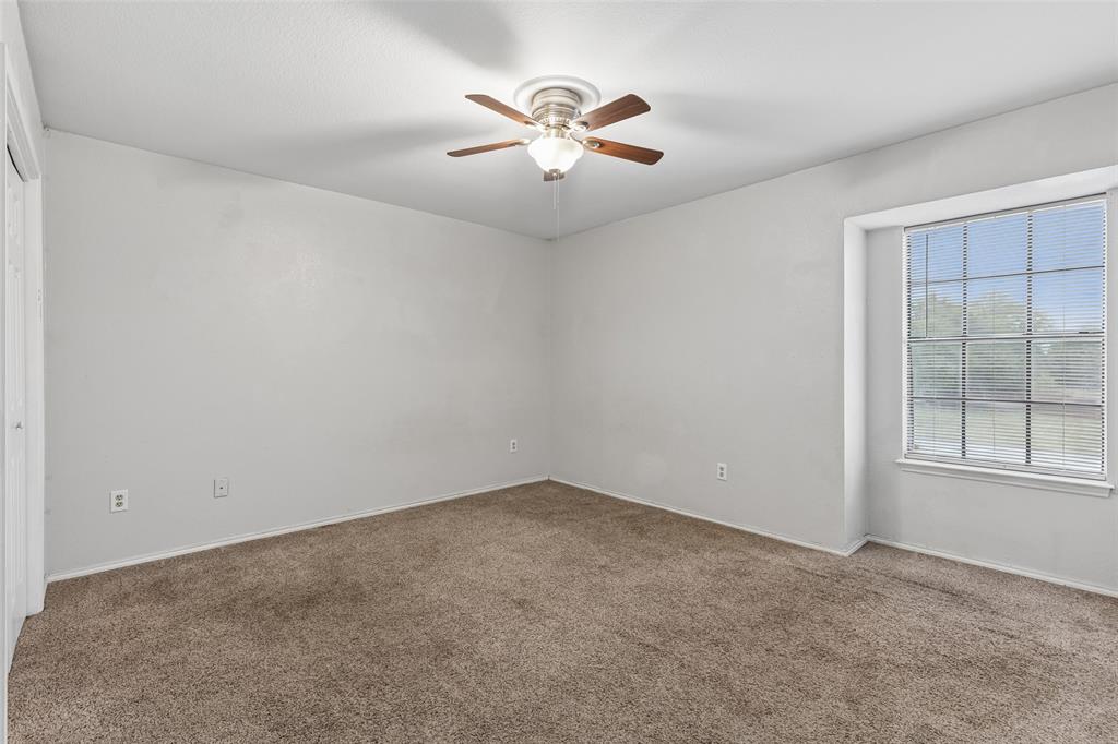 405 Cambridge Drive Property Photo 19