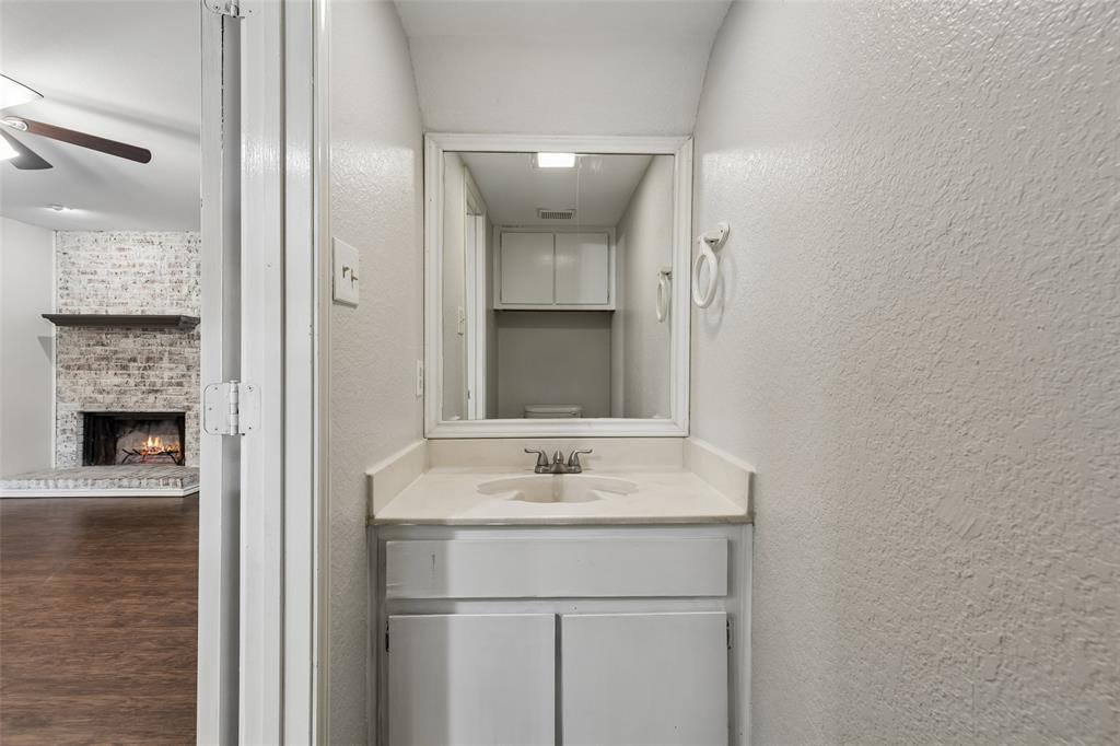 405 Cambridge Drive Property Photo 26
